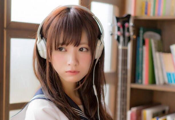 日本排名第10的女主播又发新照 这次穿了浴衣