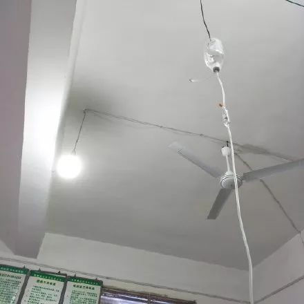 女生输液照片请假专用